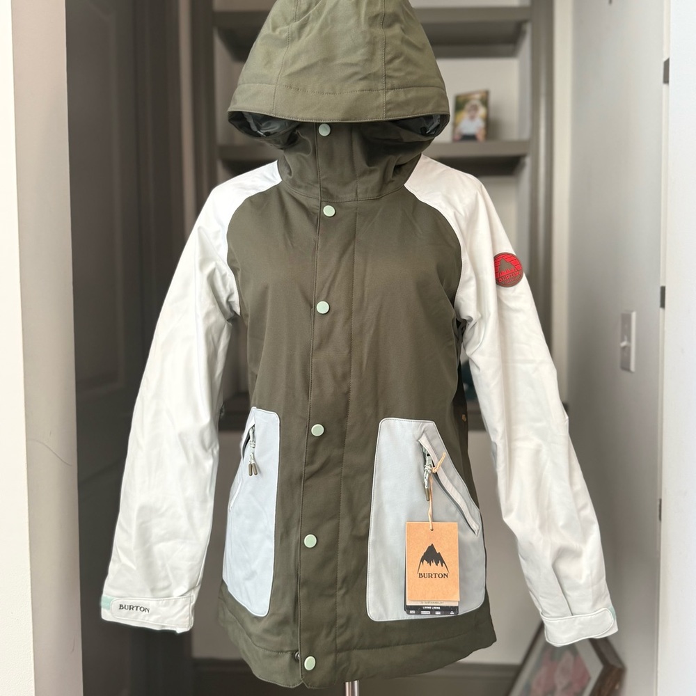 NWT Burton Eastfall Snowboarding Jacket Size S